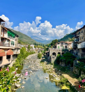 Casa Valentino in Via Liberale Isolabona Sleeps 8 Isolabona Italy